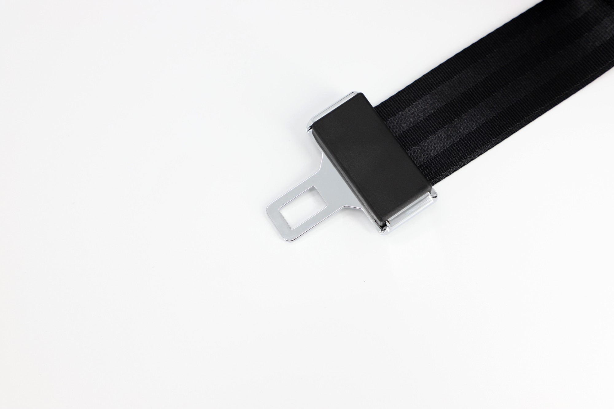 Automatic 2 point amusement equipment seat belt